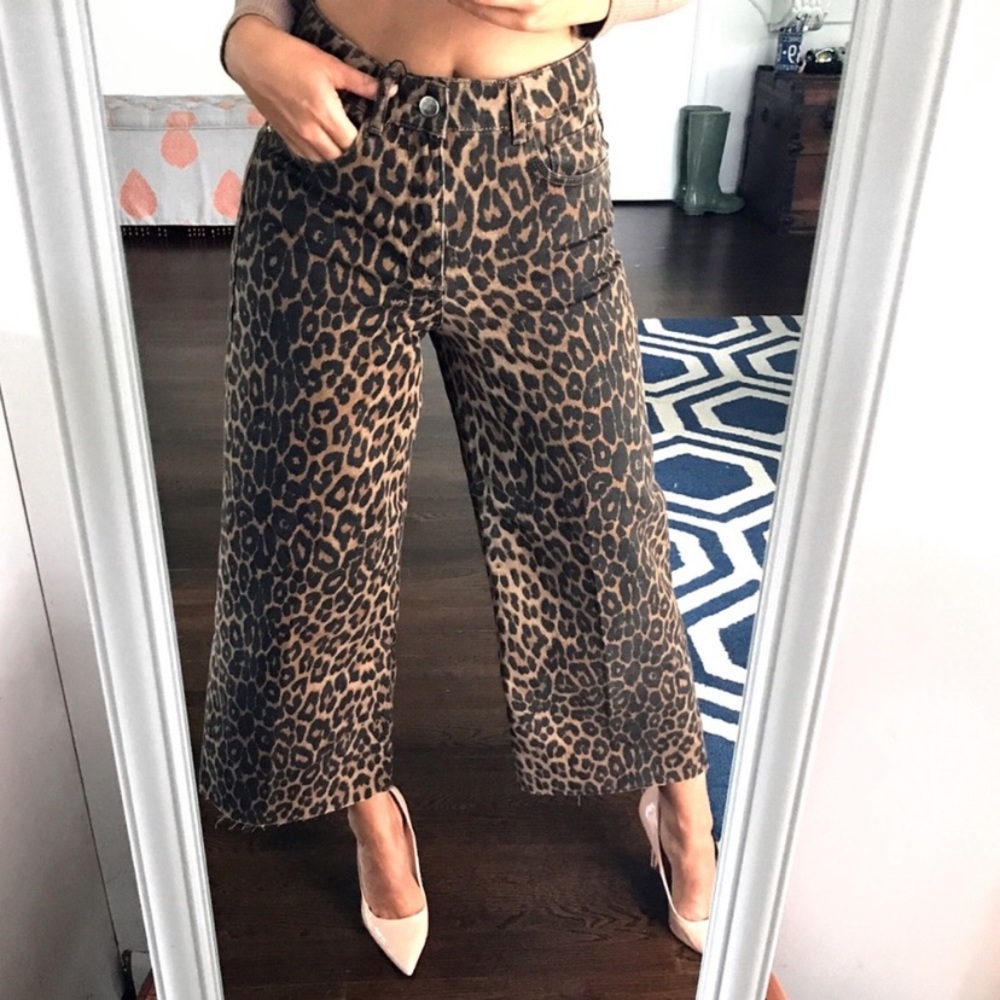 ๐ ZARA CAPRI WIDE LEG LEOPARD PRINT JEANS! - Picture 3 of 8